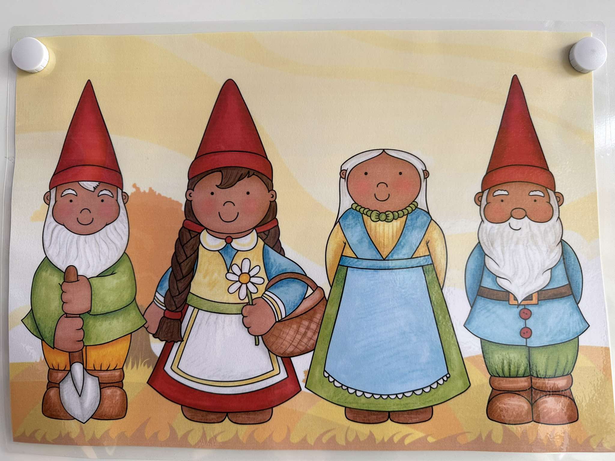Mama gnome has lost her hat by Little play friends Mama gnome has lost her hat